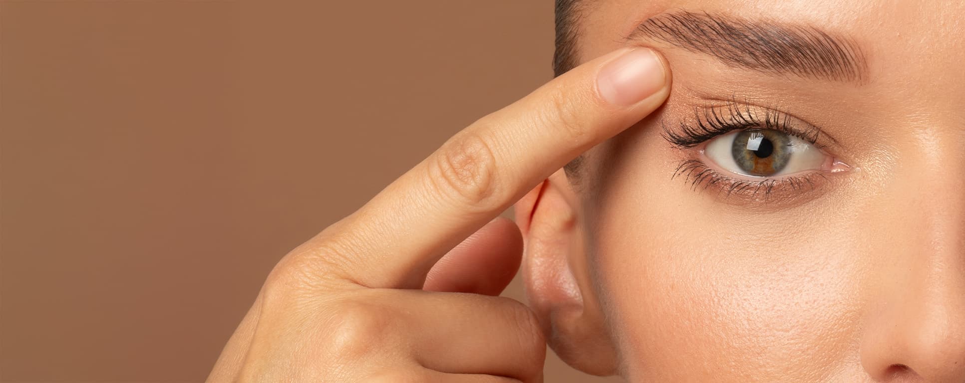 Blepharoplasty eyelid surgery